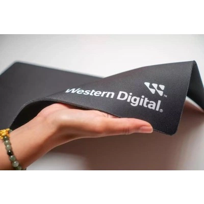 Коврик для мыши Western Digital Limited Edition Mousepad WDMX078RNW Коврик для мыши Western Digital Limited Edition Mousepad WDMX078RNW