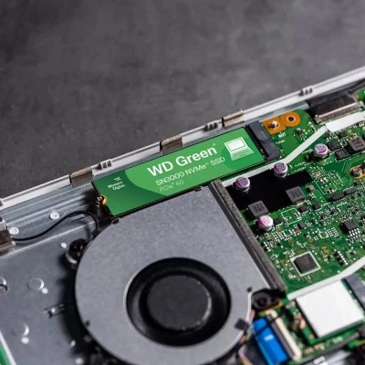 Твердотельный накопитель Western Digital Green SN3000 WDS100T4G0E Твердотельный накопитель Western Digital Green SN3000 WDS100T4G0E
